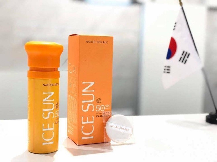 Top 10 kem chống nắng dưới 300k hot nhất hè 2021 Kem chống nắng dưới 300k