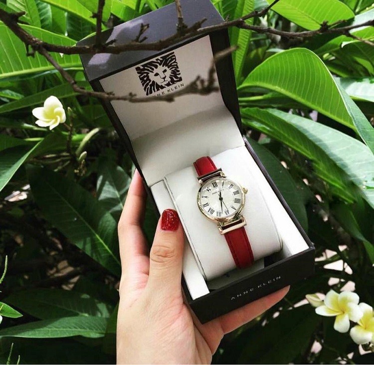 Đồng hồ dây da đỏ Anne Klein AK/2136CRBY