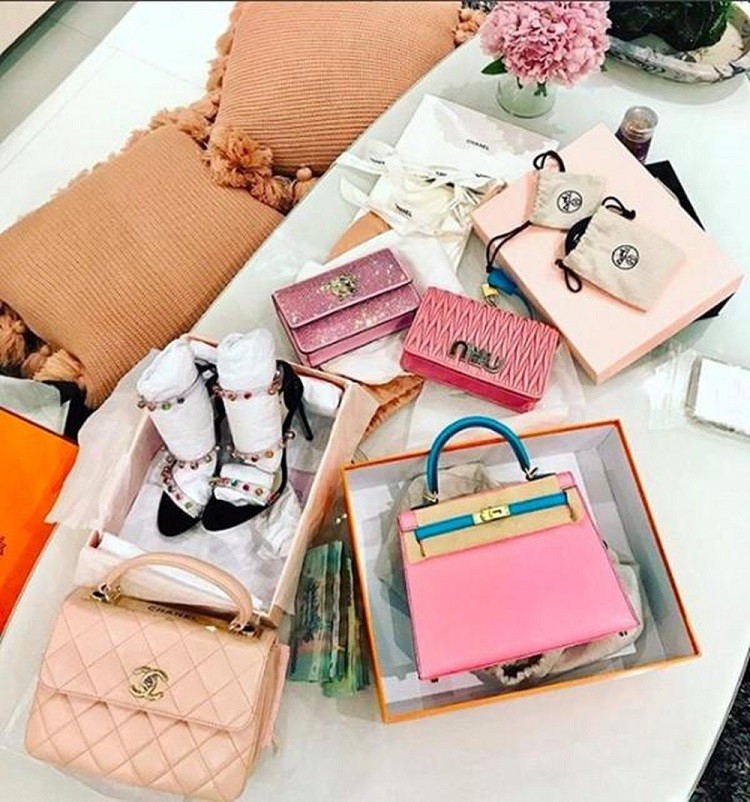 Bộ sưu tập của Ngọc Trinh