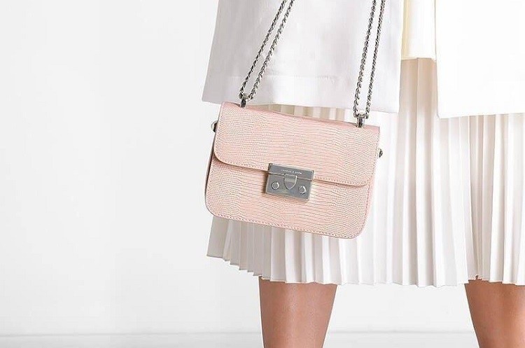 Màu sắc túi xách cùng tông với màu quần áo và nhất là màu giày sẽ giúp bộ cánh hoàn hảo hơn rất nhiều các thương hiệu túi xách bình dân, các hãng túi xách hàng hiệu bình dân, các hãng túi xách bình dân, thương hiệu túi xách bình dân, túi xách bình dân, túi hiệu bình dân, túi xách hàng hiệu giá bình dân, nên mua túi xách hãng nào, túi xách hàng hiệu giá trung bình, những thương hiệu túi xách bình dân, hãng túi xách giá bình dân, các hãng túi xách giá bình dân, những hãng túi bình dân, các thương hiệu túi xách bình dân việt nam, thương hiệu túi xách bình dân việt nam, thương hiệu túi xách giá bình dân, các thương hiệu túi xách giá bình dân, thương hiệu túi xách bình dân ở việt nam, thương hiệu túi xách bình dân ở mỹ, các thương hiệu túi xách bình dân mỹ, các thương hiệu túi xách bình dân nổi tiếng