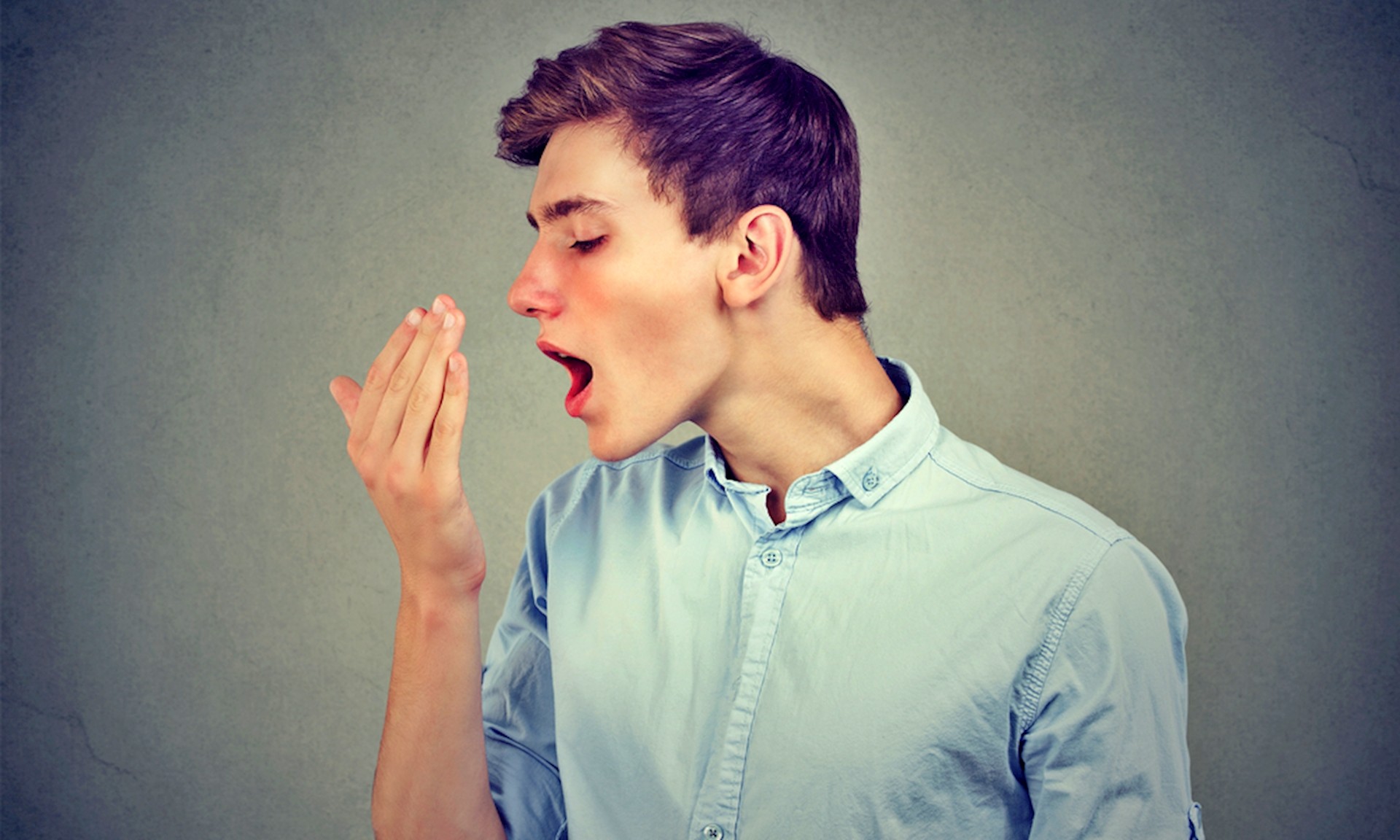 Hơi thở có mùi khai