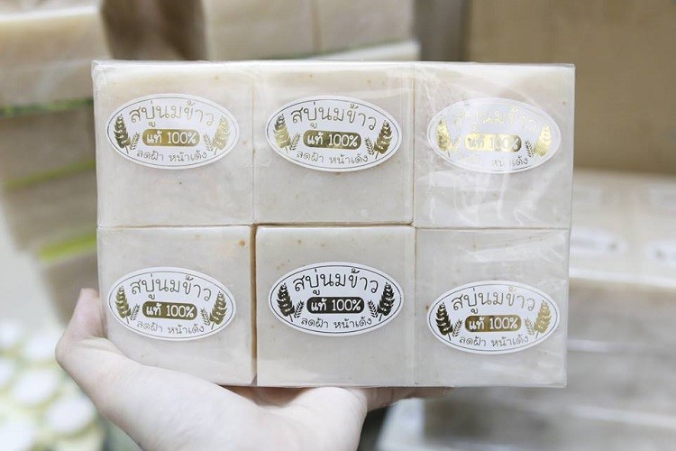 Phản hồi từ người dùng xà phòng cám gạo Thái Lan có tốt không xà phòng cám gạo Thái Lan có tốt không, xà phòng tắm trắng cám gạo sữa Thái Lan, xà phòng kích trắng cám gạo Thái Lan, xà phòng cám gạo vuông review, công dụng xà phòng cám gạo Thái Lan, xà phòng cám gạo thái, xà phòng cám gạo Thái Lan chính hãng, bánh xà phòng cám gạo Thái Lan, công dụng của xà phòng cám gạo Thái Lan, xà phòng cám gạo Thái Lan review, xà phòng cám gạo Thái Lan chính hàng, review xà phòng cám gạo