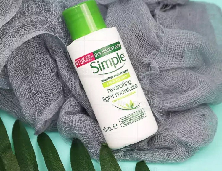 Review kem dưỡng ẩm Simple cho da dầu review kem dưỡng ẩm Simple cho da dầu