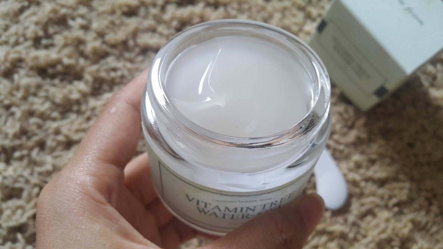 Review kem dưỡng ẩm Vitamin Tree Water Gel chi tiết kem dưỡng ẩm Vitamin Tree Water Gel, kem dưỡng ẩm Vitamin Tree Water Gel hasaki, kem dưỡng ẩm Vitamin Tree Water Gel sheis, kem dưỡng ẩm Vitamin Tree Water Gel giá, review kem dưỡng ẩm Vitamin Tree Water Gel sheis