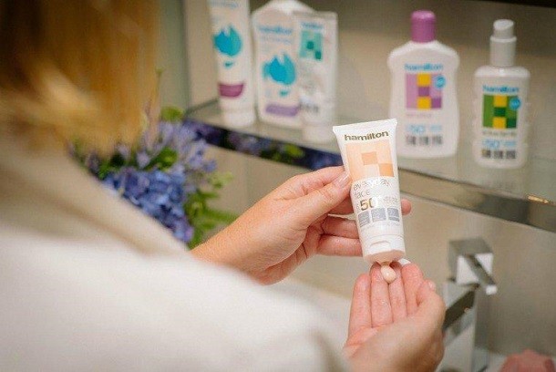 Review kem chống nắng Hamilton thành phần, công dụng có tốt không? Review kem chống nắng Hamilton thành phần, công dụng có tốt không?