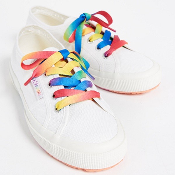 cách buộc dây giày thể thao nữ đẹp, cách buộc dây giày the thao nữ đẹp, cách cột dây giày thể thao, cách cột giày thể thao, cách thắt dây giày sneaker nữ, cách buộc dây giày sneaker nữ, các kiểu buộc dây giày thể thao đẹp, cách buộc dây giày thể thao nữ 5 lỗ, hướng dẫn cách buộc dây giày thể thao