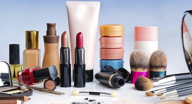 Mỹ phẩm giả