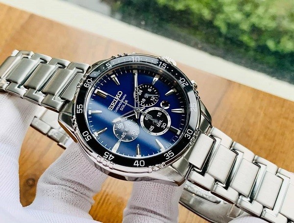 đồng hồ seiko solar năng lượng mặt trời, đồng hồ seiko năng lượng mặt trời, đồng hồ seiko solar là gì, đồng hồ năng lượng mặt trời nhật bản